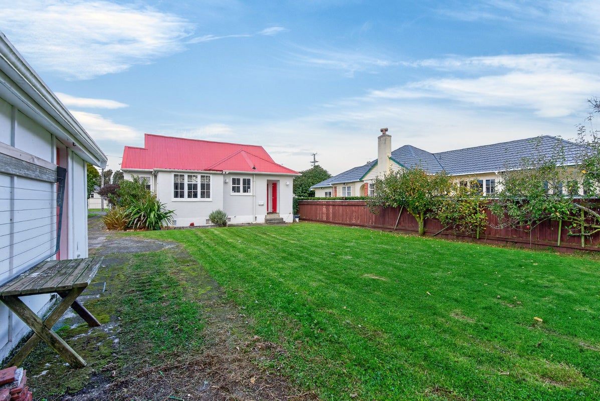 14 St James Avenue, Boulcott, Lower Hutt - Carousel 2