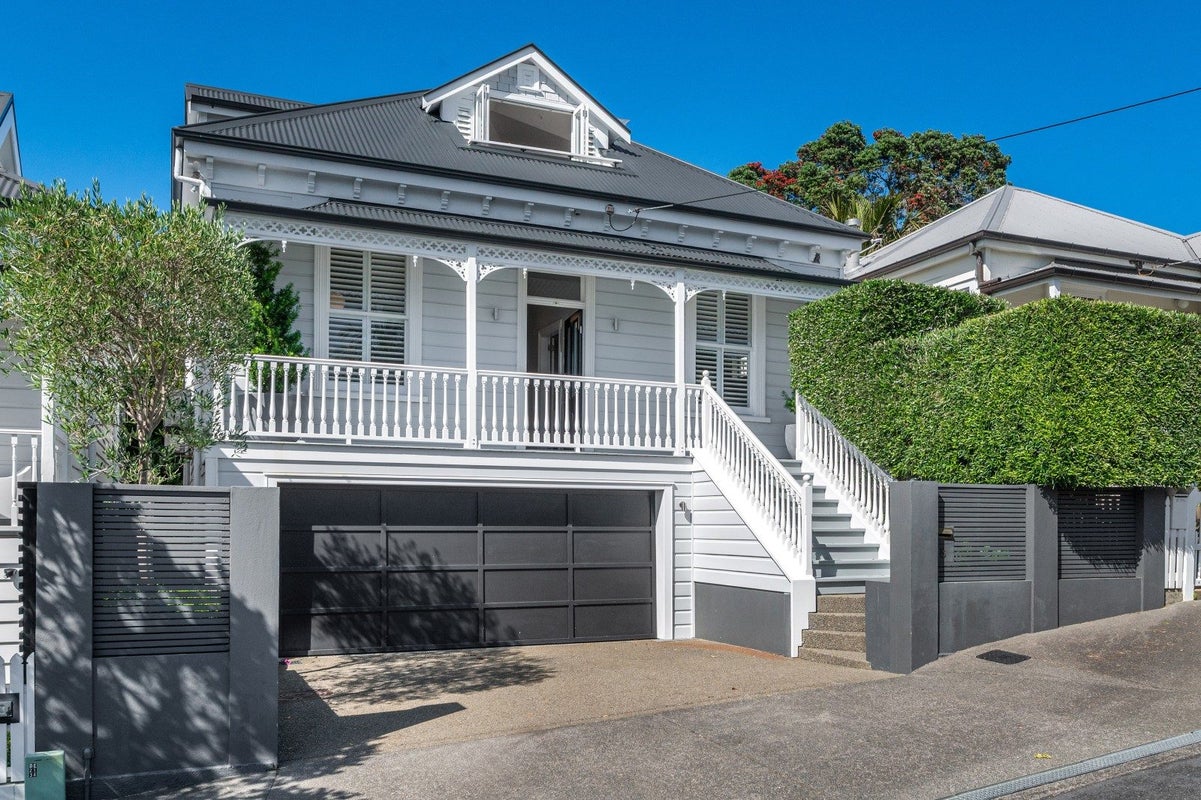 8 Dublin Street, Saint Marys Bay, Auckland - Carousel 1