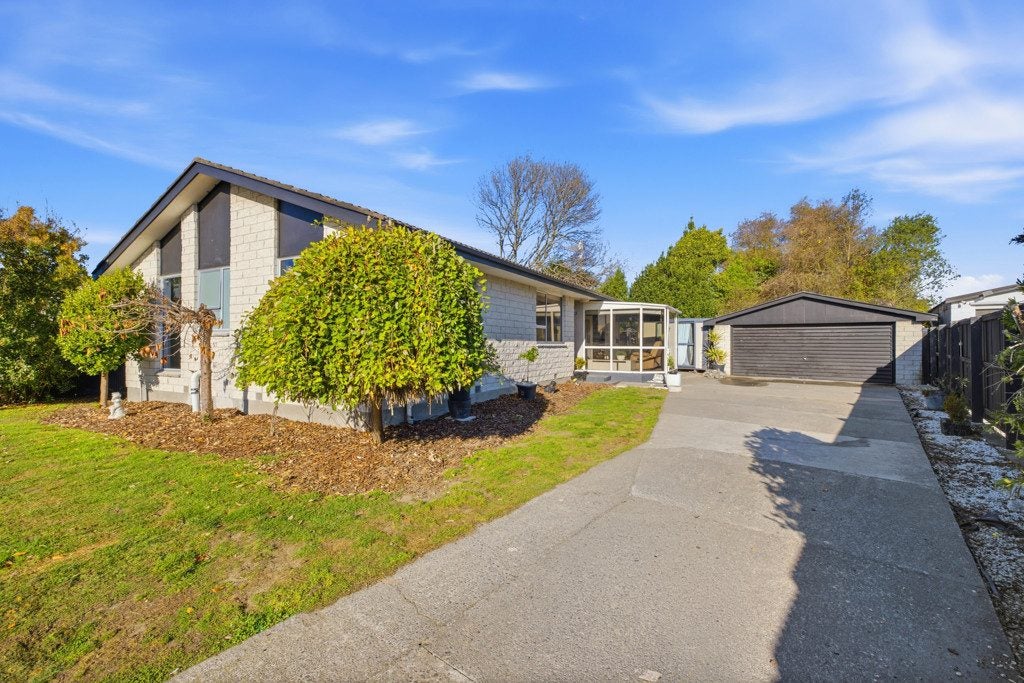 4 Kilkenny Place, Belfast, Christchurch - Carousel 1