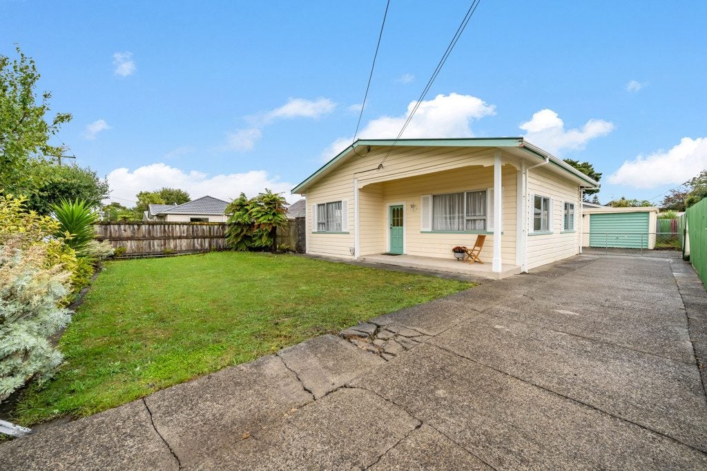 46 Wilford Street, Wallaceville, Upper Hutt - Carousel 1