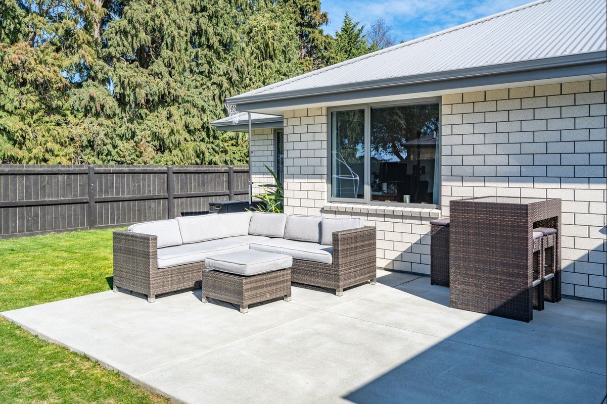 32 Geoff Geering Drive, Netherby, Ashburton - Carousel 2