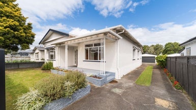 8 Frederick Street, Terrace End, Palmerston North - Carousel 1