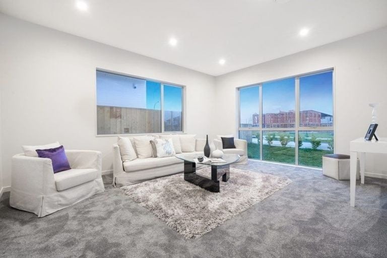 10 Rauaruhe Road, Karaka, Auckland - Carousel 2