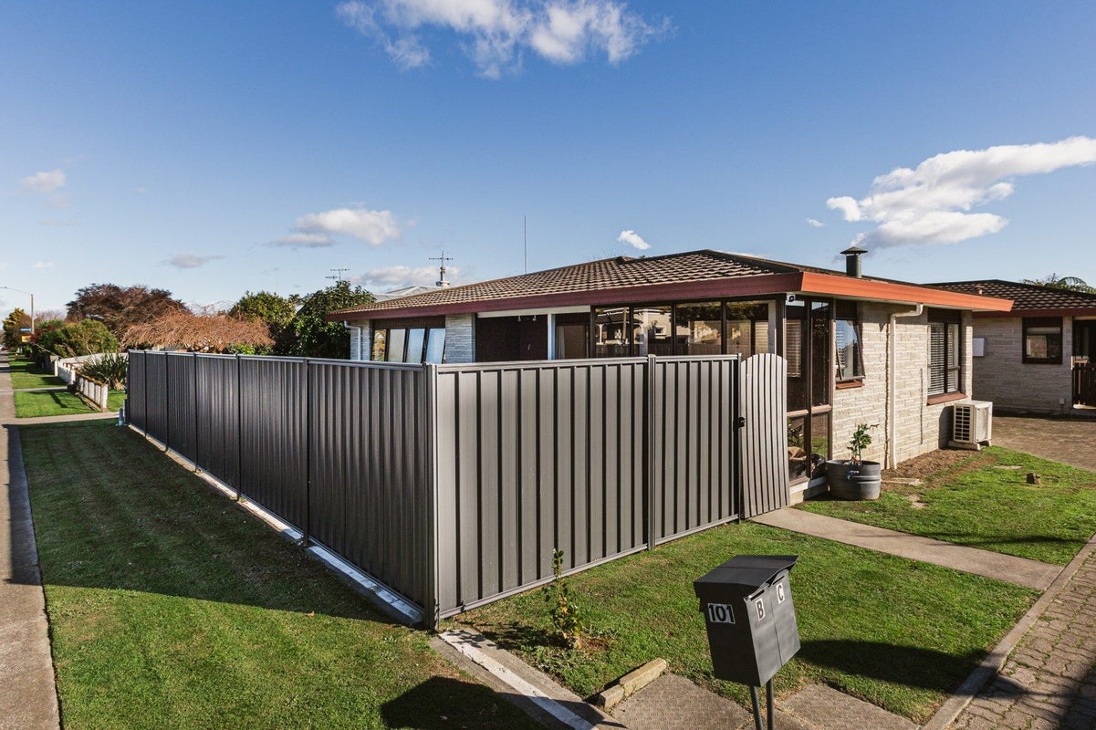 101C Riverslea Road South, Parkvale, Hastings - Carousel 13