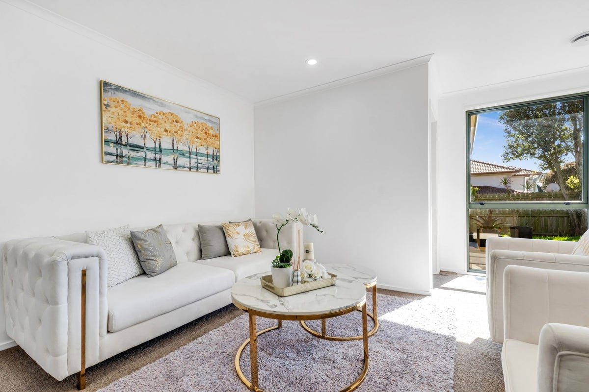 14 Mt Lebanon Crescent, The Gardens, Auckland - Carousel 2