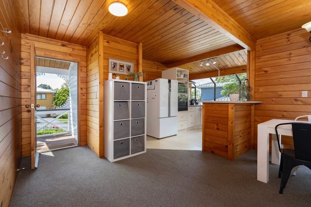 62 Rhinevale Close, Henderson, Auckland - Carousel 2