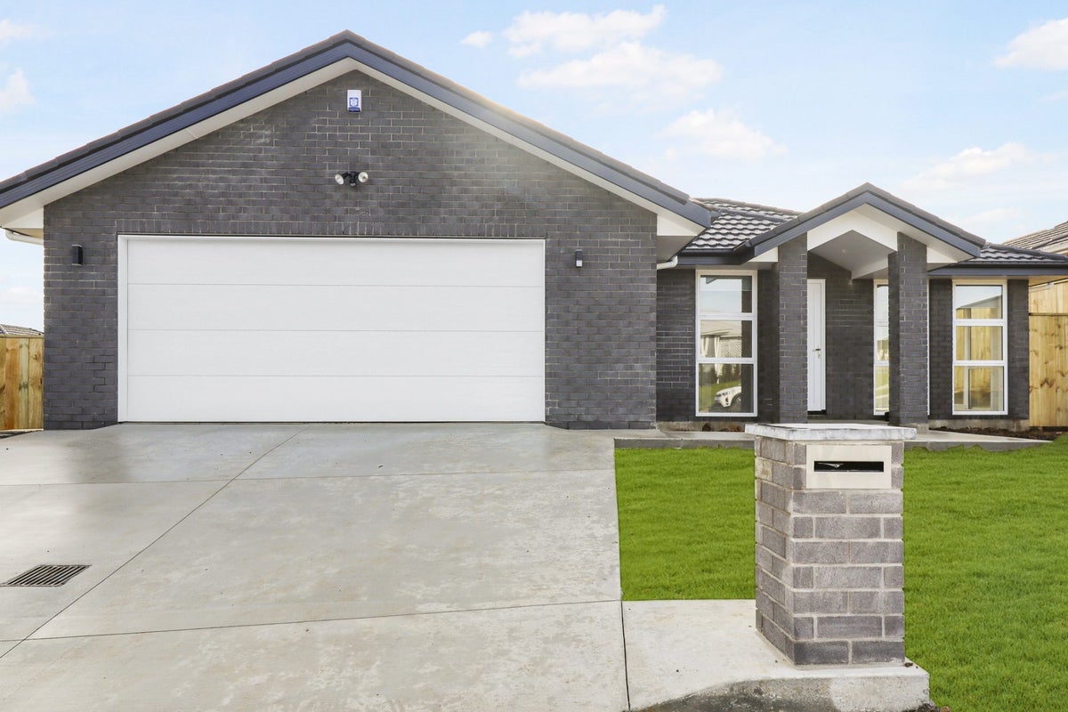 7 Paul Way, Pokeno - Carousel 1