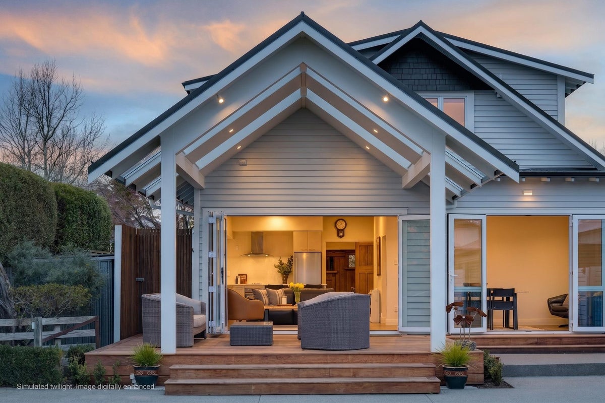77 Tomes Road, St Albans, Christchurch - Carousel 1