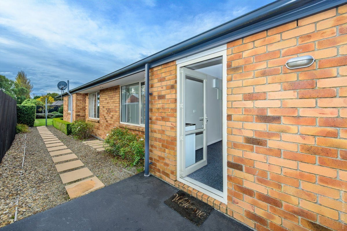 12 Catkins Lane, Mairehau, Christchurch - Carousel 32