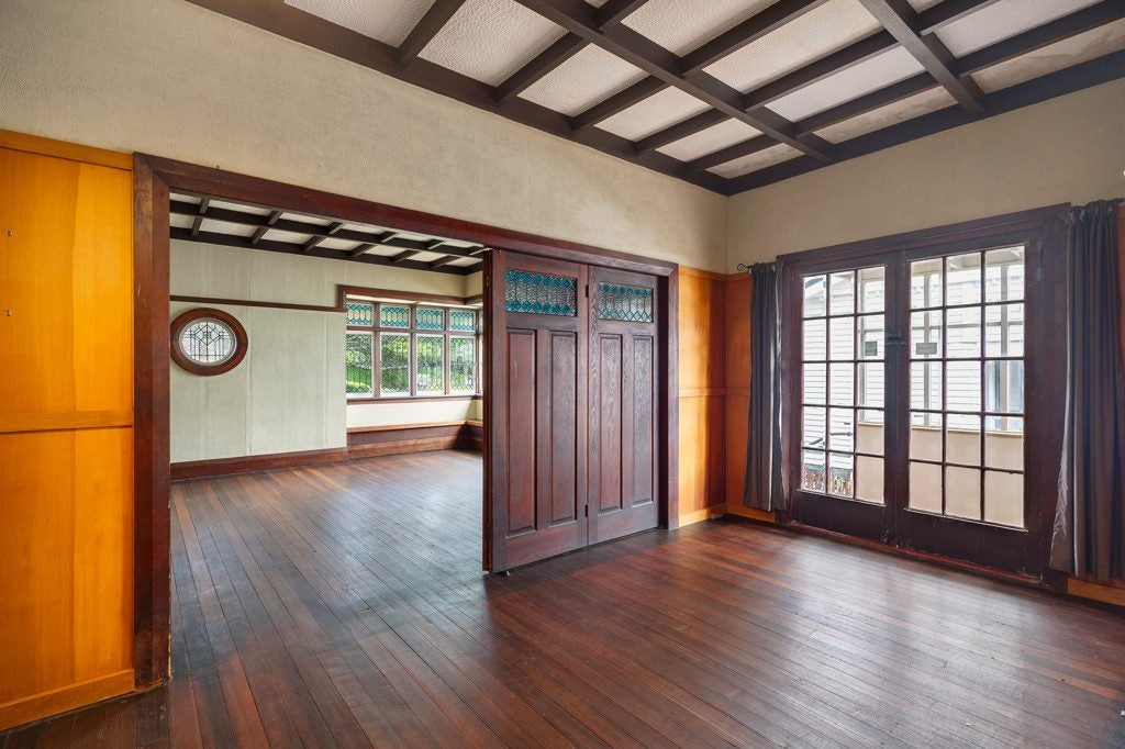 54 Lloyd Avenue, Mount Albert, Auckland - Carousel 2