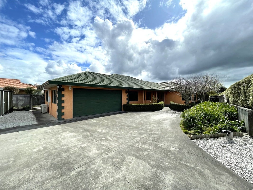 13 Kingsgate Row, Havelock North, Havelock North - Carousel 1