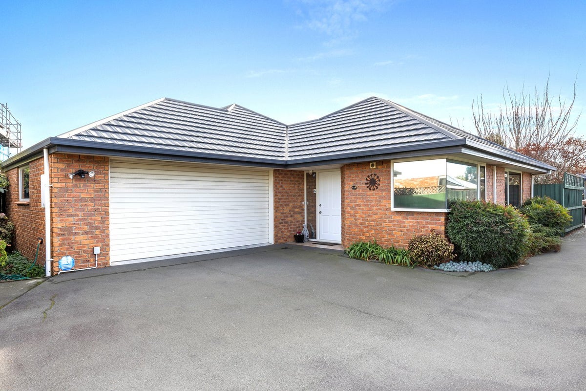 148 Brookside Terrace, Bryndwr, Christchurch - Carousel 16