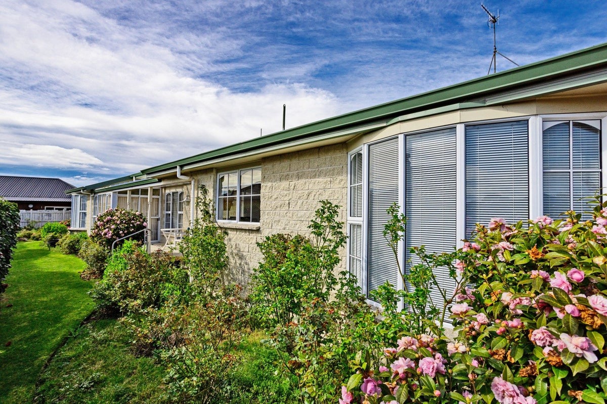 16 Moana Street, Rosedale, Invercargill - Carousel 2