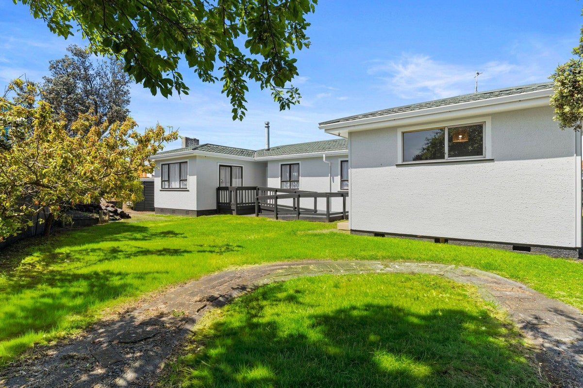 19 Omori Place, Castlecliff, Whanganui - Carousel 2