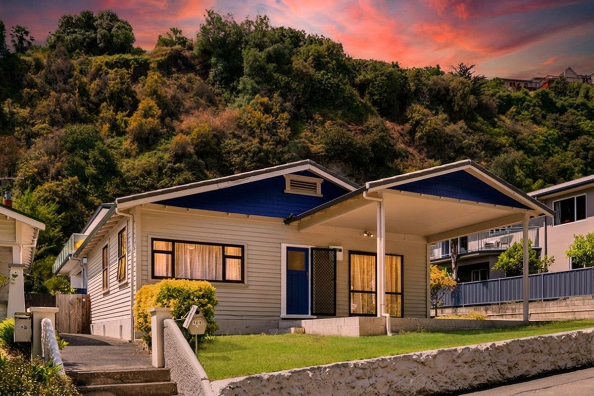 153 Milton Road, Bluff Hill, Napier - Carousel 1