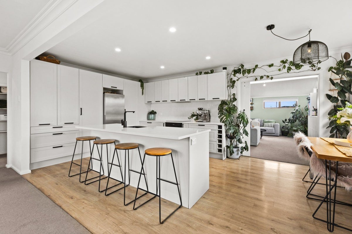 5 Gavin Black Street, Meeanee, Napier - Carousel 1