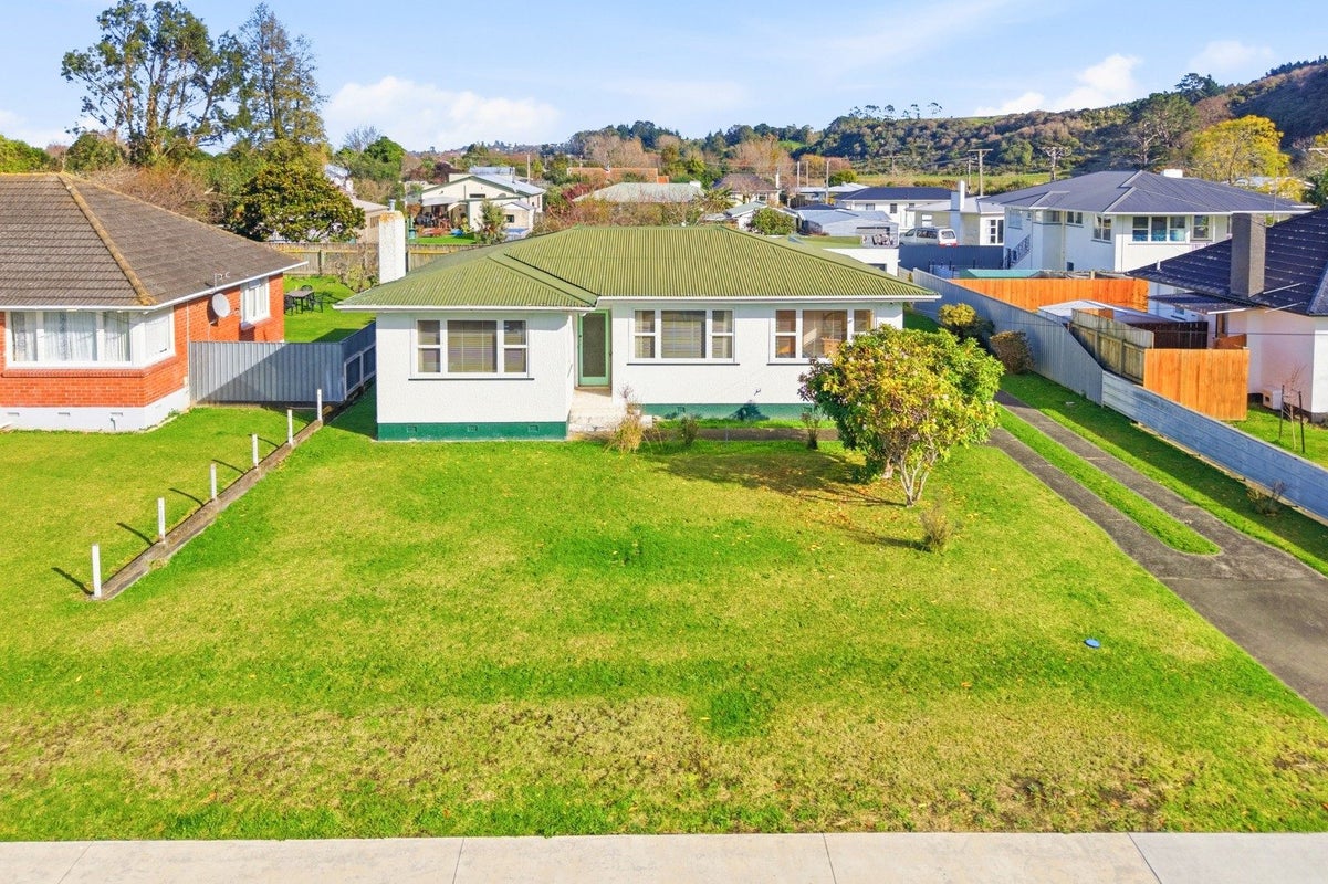 45 Caffray Avenue, Aramoho, Whanganui - Carousel 2