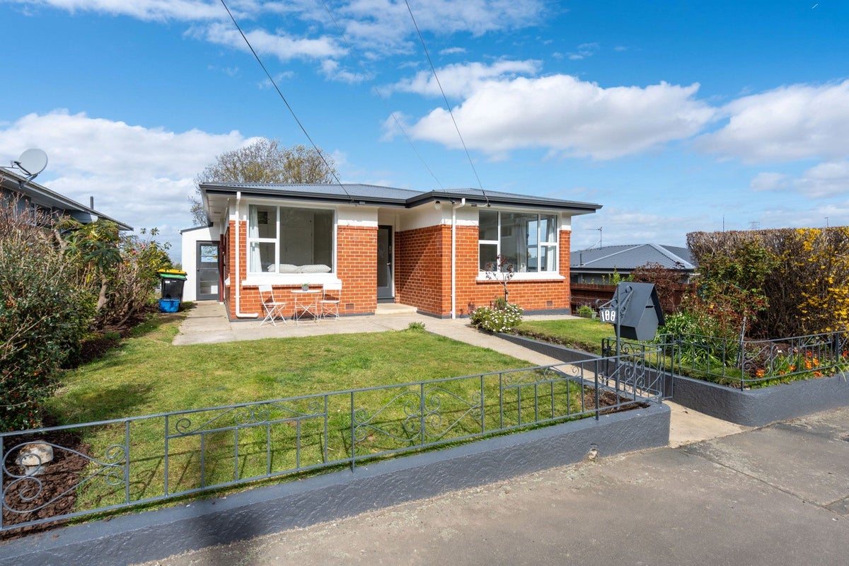 188 Wakari Road, Helensburgh, Dunedin, Otago - Carousel 2