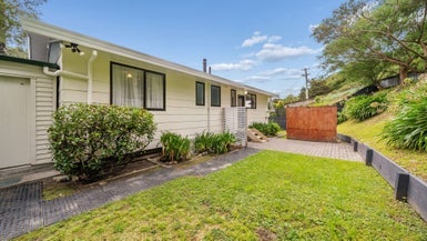 2A Pokaka Street, Birchville, Upper Hutt - Carousel 1