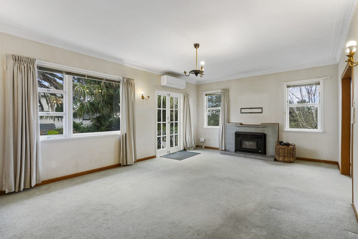 40 Avonleigh Road, Green Bay, Auckland - Carousel 2