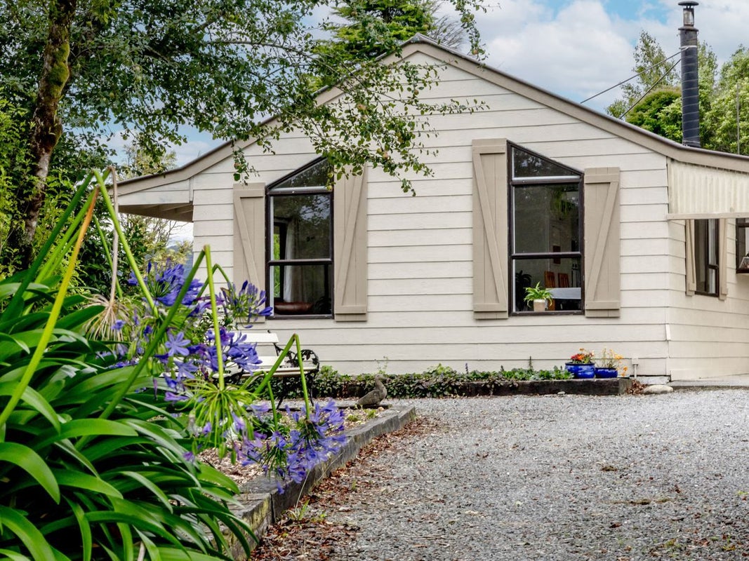 158 Golf Links Road, Kaiata, Greymouth - Carousel 2