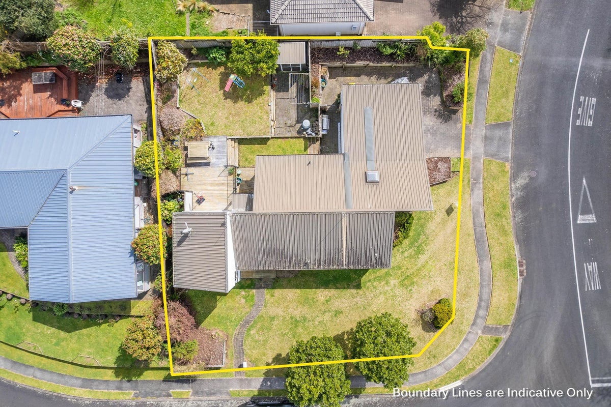 70 Sunnyhills Avenue, Glenview, Hamilton, Waikato - Carousel 2