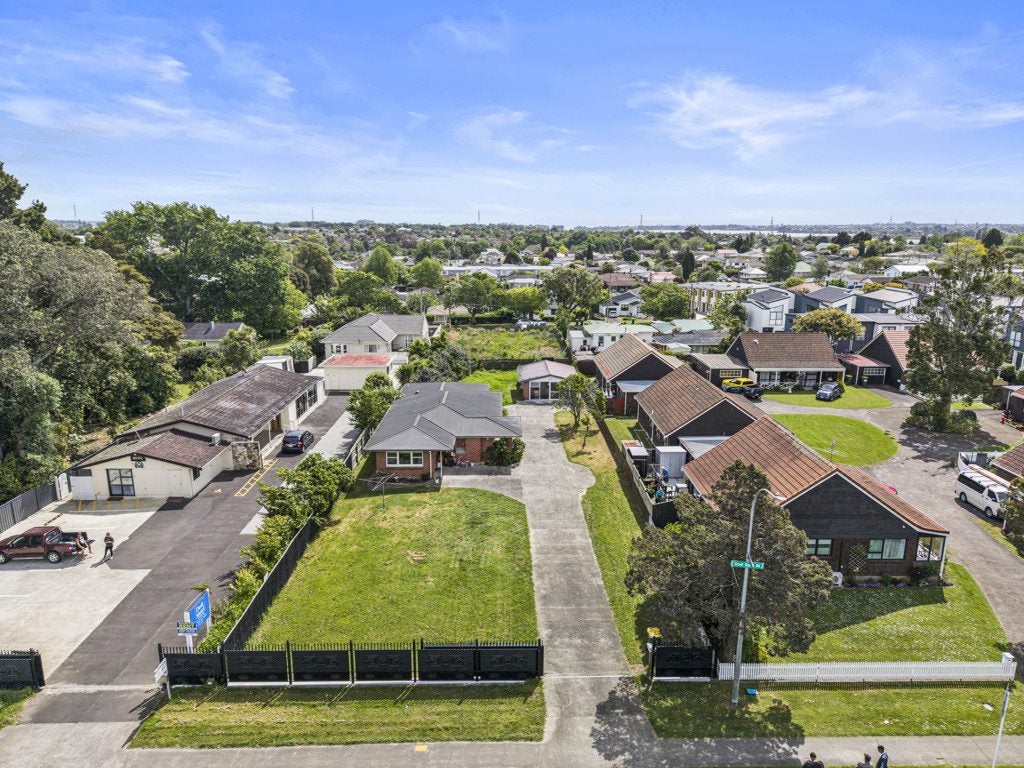 341 Great South Road, Papakura, Papakura - Carousel 1