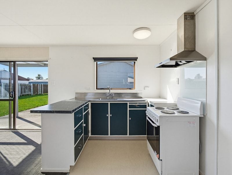 26 Cumberland Place, Kelvin Grove, Palmerston North - Carousel 2