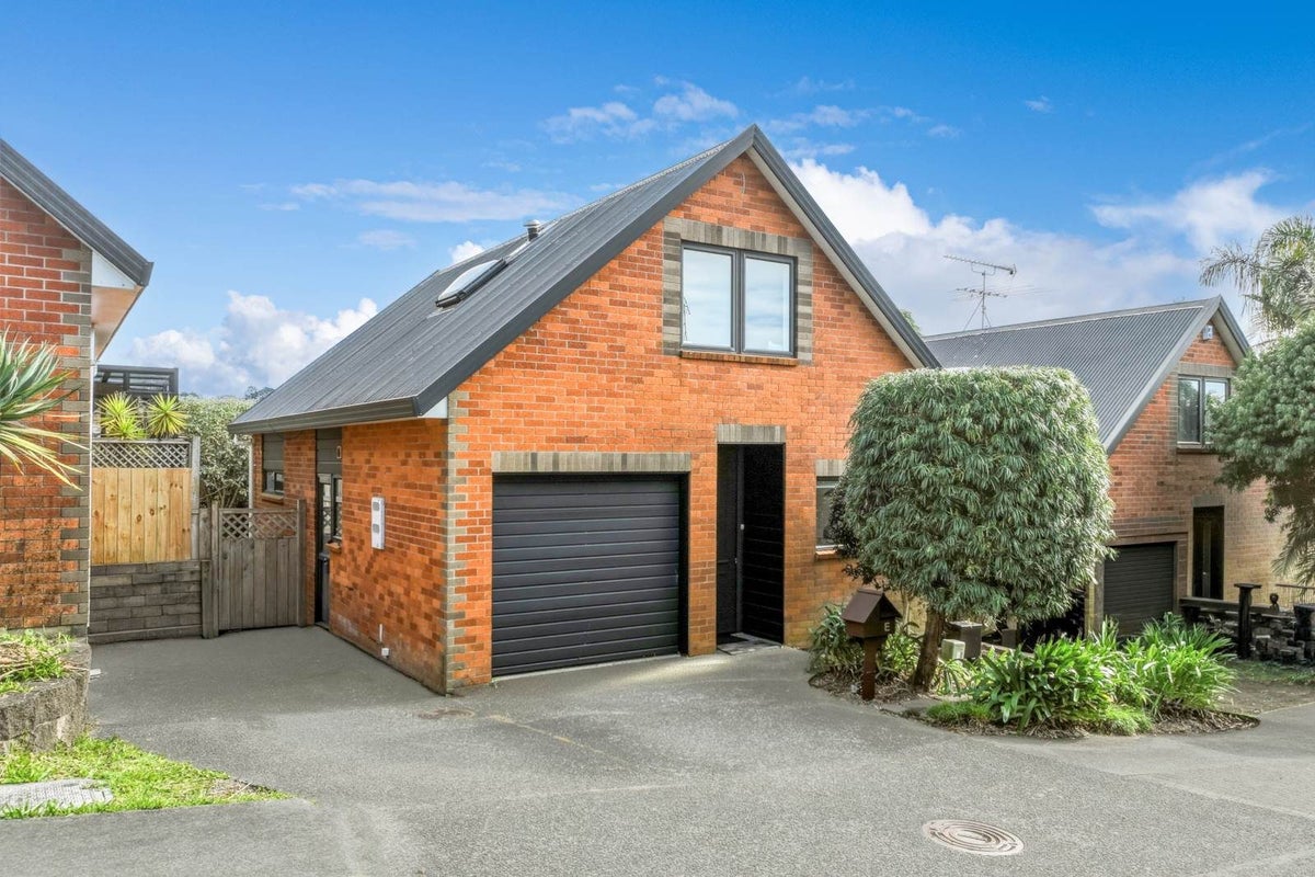 5/37 Fields Parade, Oteha, Auckland - Carousel 1