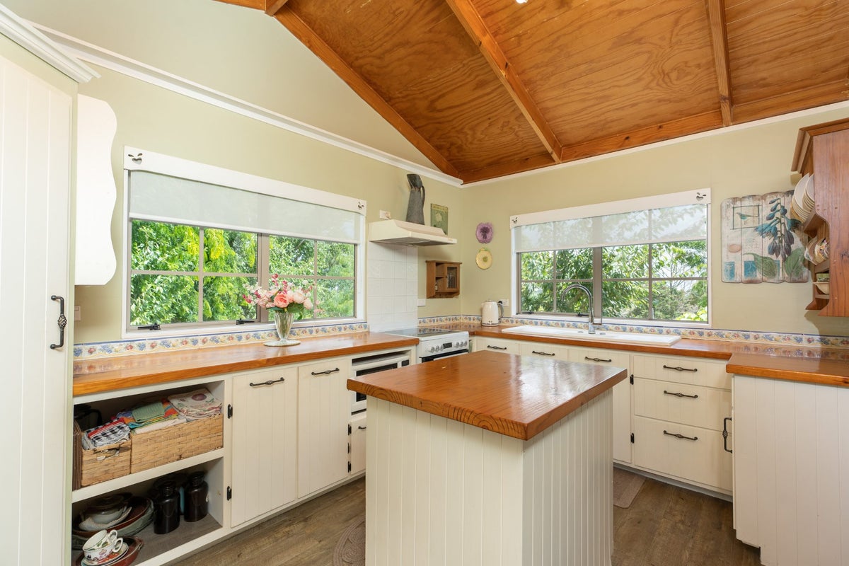 35 Hill View Road, Kamo - Carousel 2