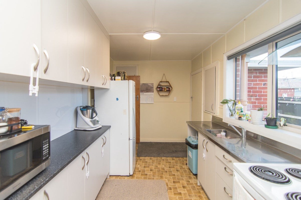 12 Whitcombe Street, Temuka - Carousel 2