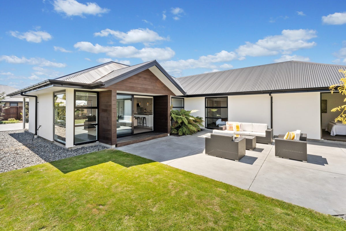 89 Tongariro Street, Halswell, Christchurch - Carousel 1
