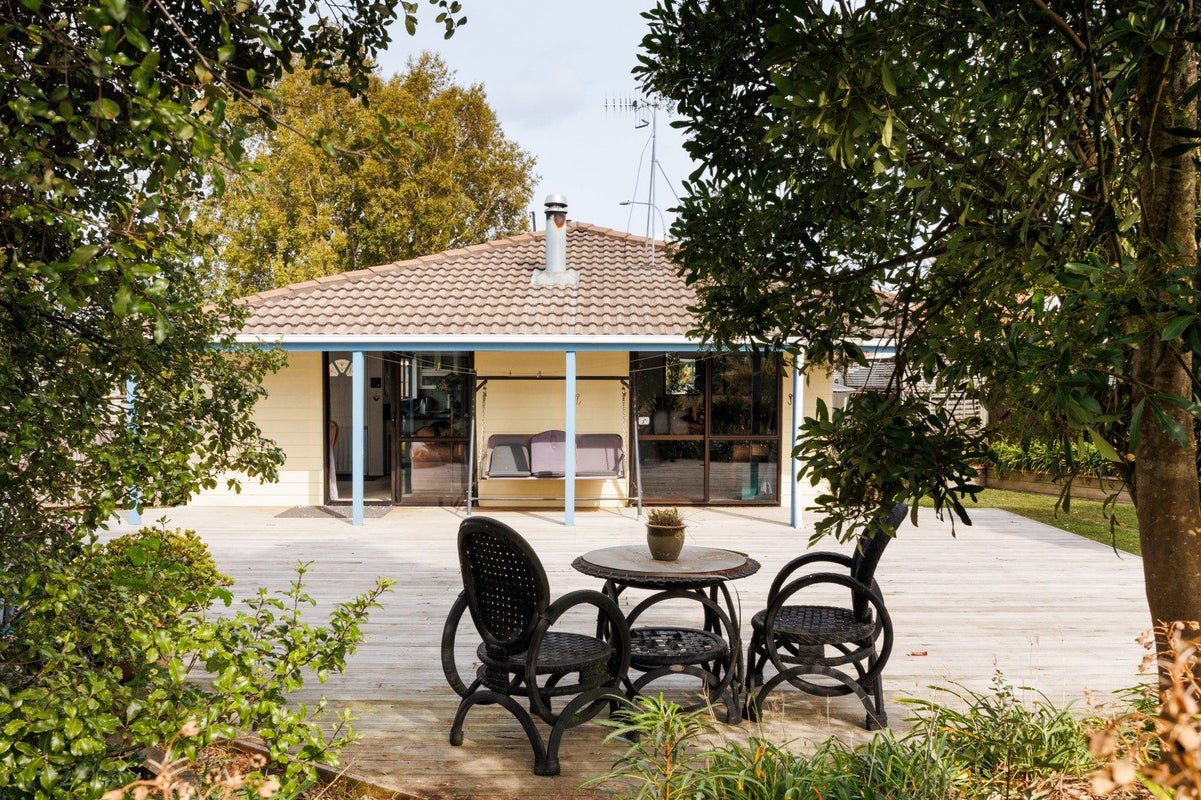 93 Benmore Avenue, Cloverlea, Palmerston North - Carousel 1