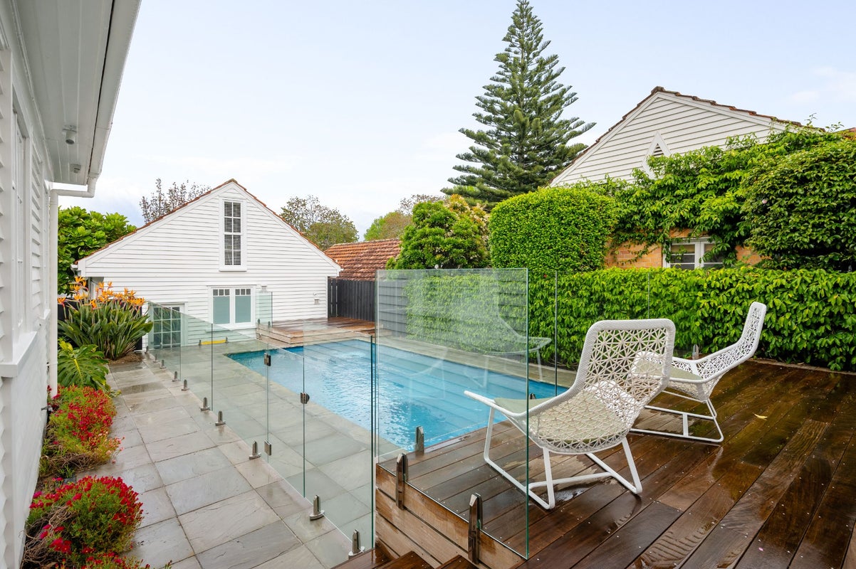 24 Clifton Road, Hamilton Central, Hamilton - Carousel 1