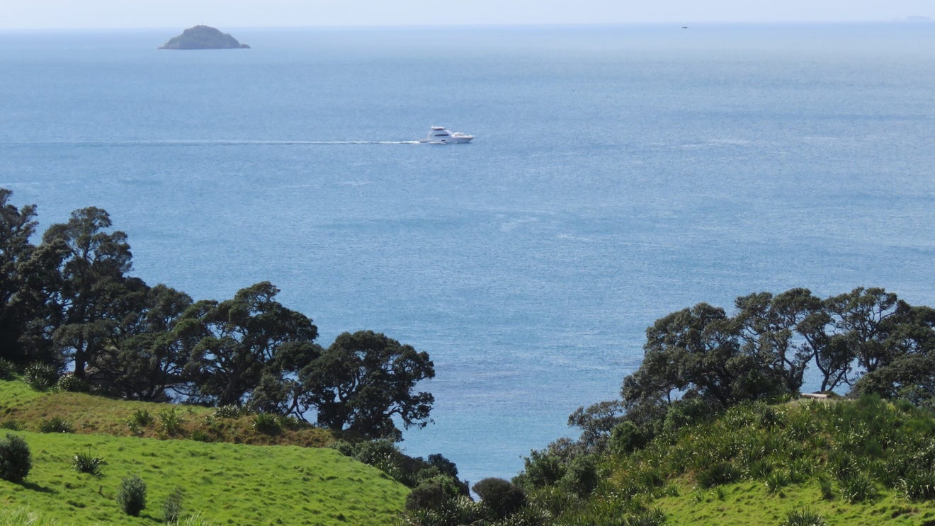 5 Pacific Parade, Coastlands, Whakatane - Carousel 1