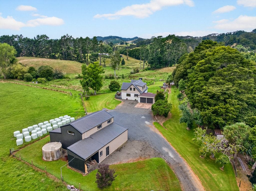 273B Paparimu Road, Papakura - Carousel 1