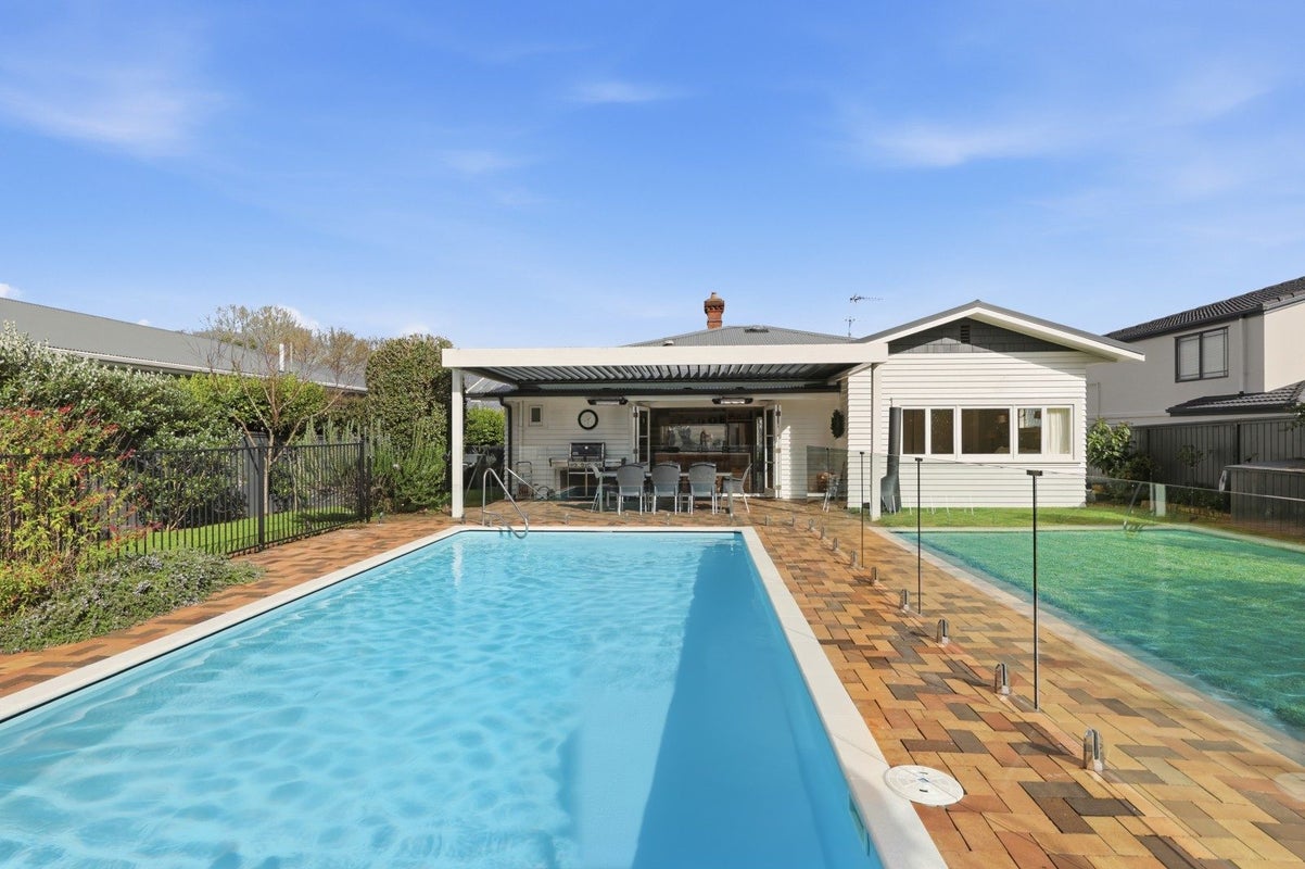 23 Fairholme Avenue, Epsom, Auckland - Carousel 1