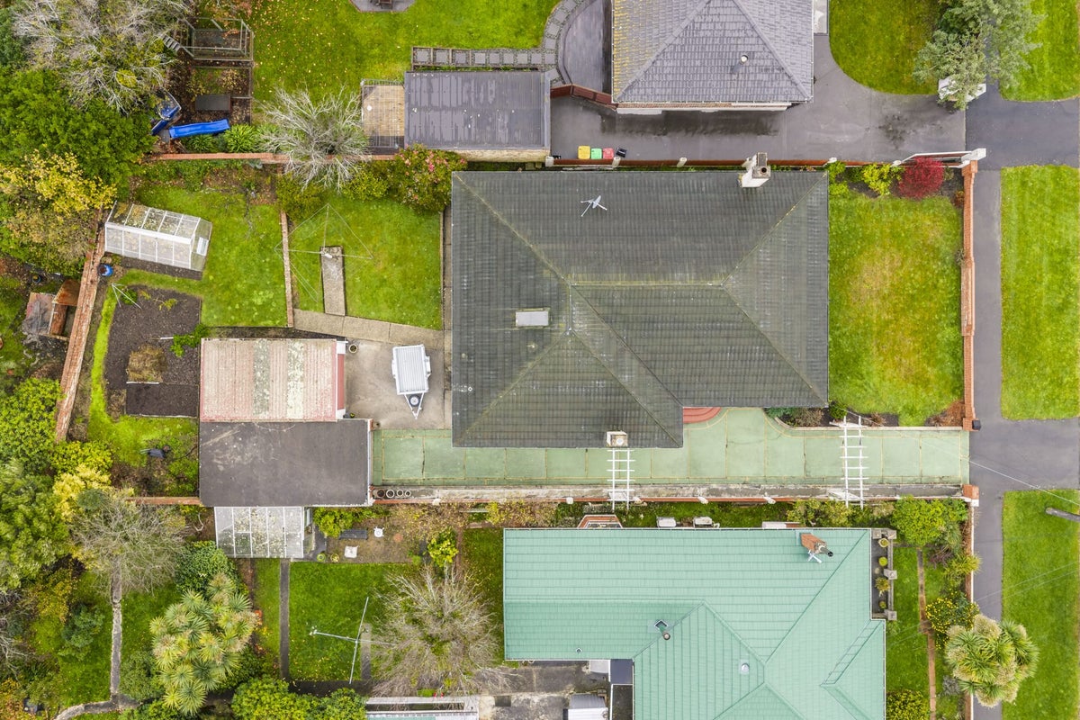 30 Somerville Street, Andersons Bay, Dunedin - Carousel 21