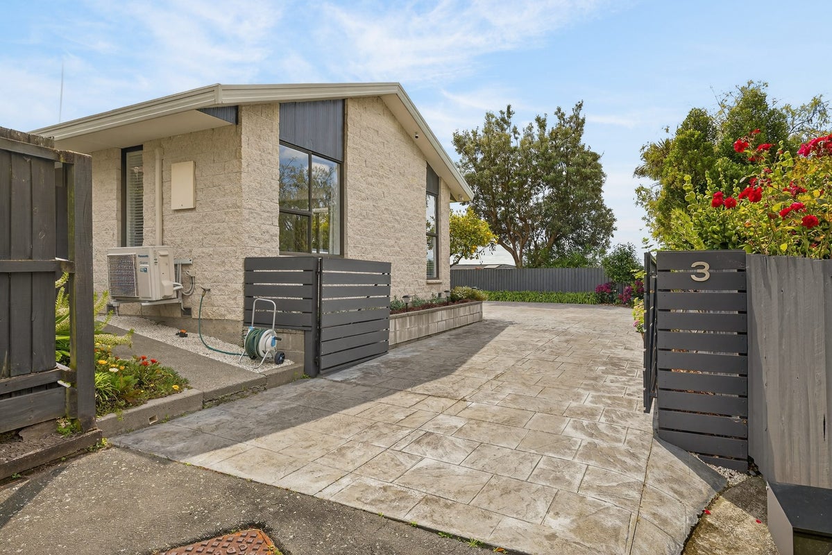 3 Pembridge Lane, Westmorland, Christchurch - Carousel 29