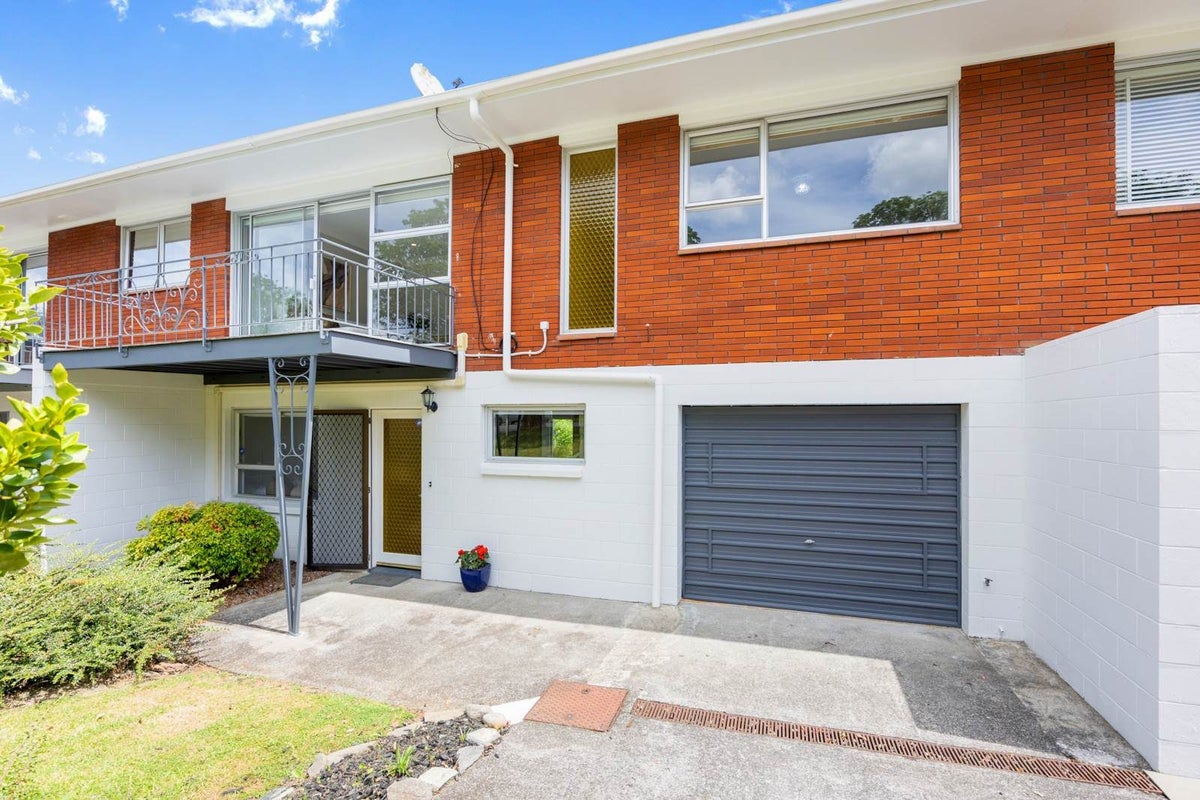 5 Elgar Street, Royal Oak, Auckland - Carousel 2