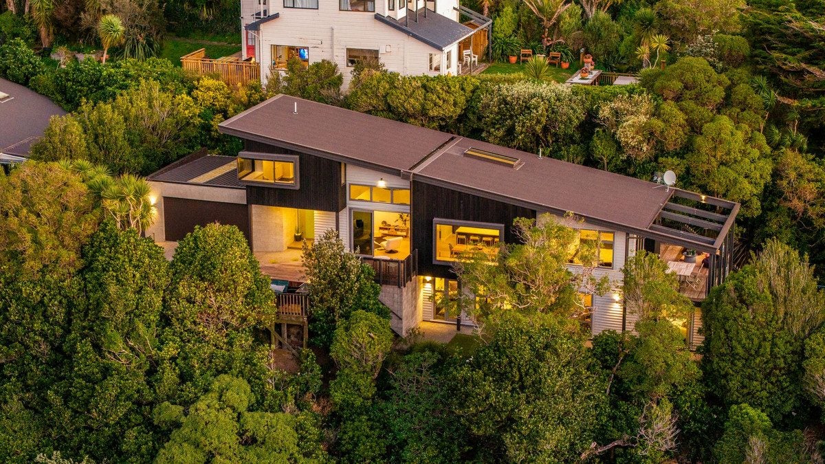 160A Oban Street, Wadestown, Wellington - Carousel 1