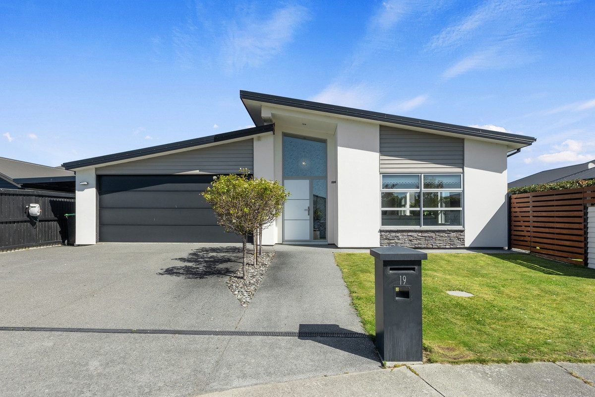 19 Beachvale Drive, Kaiapoi, Kaiapoi - Carousel 1