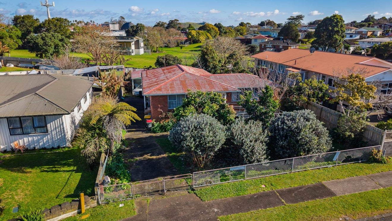22 Paine Place, Mangere, Auckland - Carousel 2