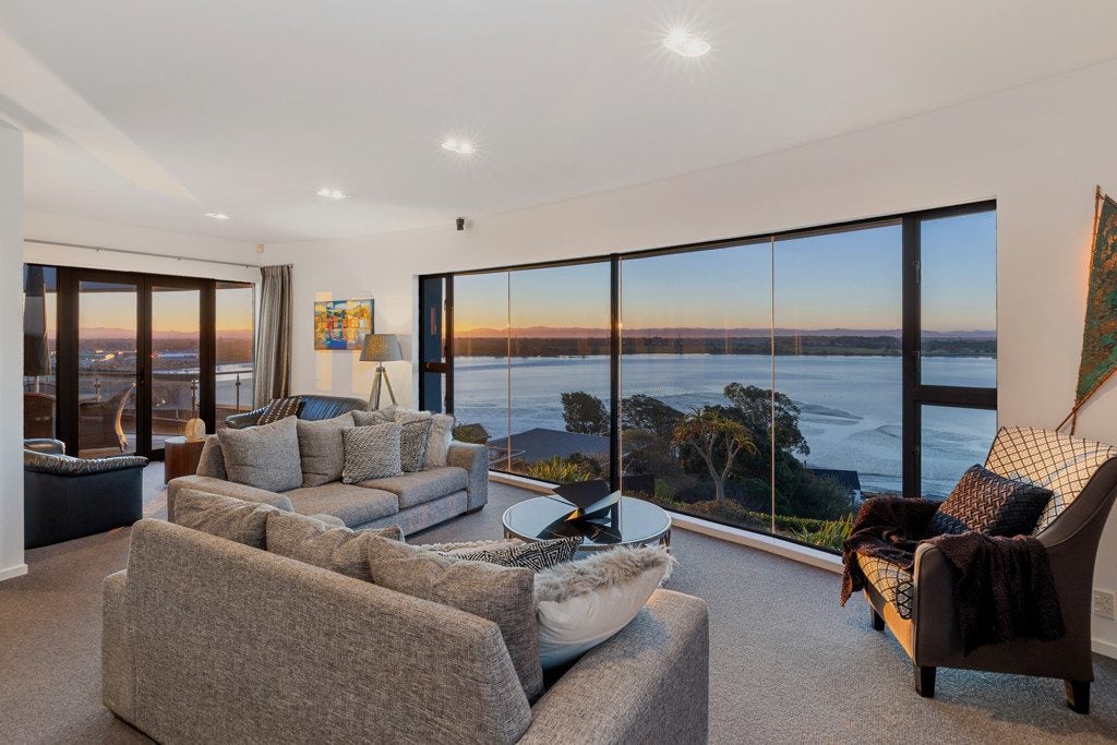 11A Te Awakura Terrace, Mount Pleasant, Christchurch - Carousel 2