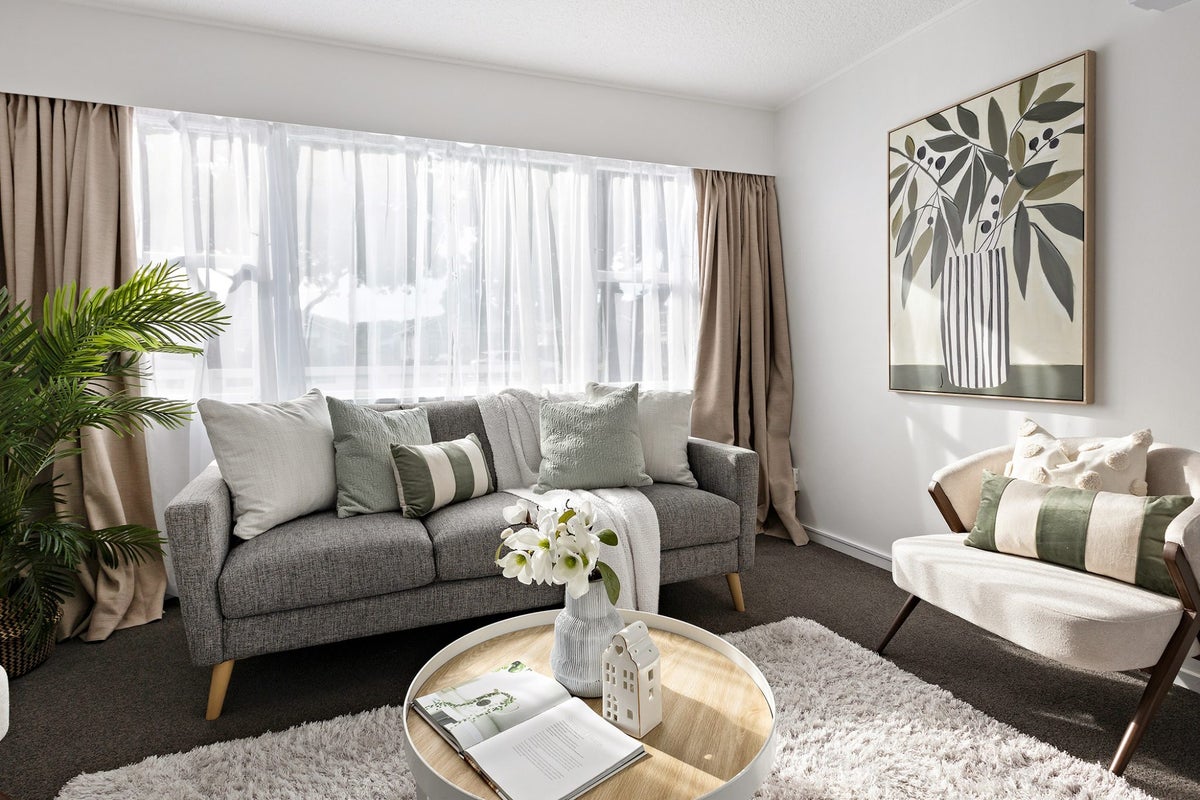 2/56 Brussels Street, Miramar, Wellington - Carousel 2