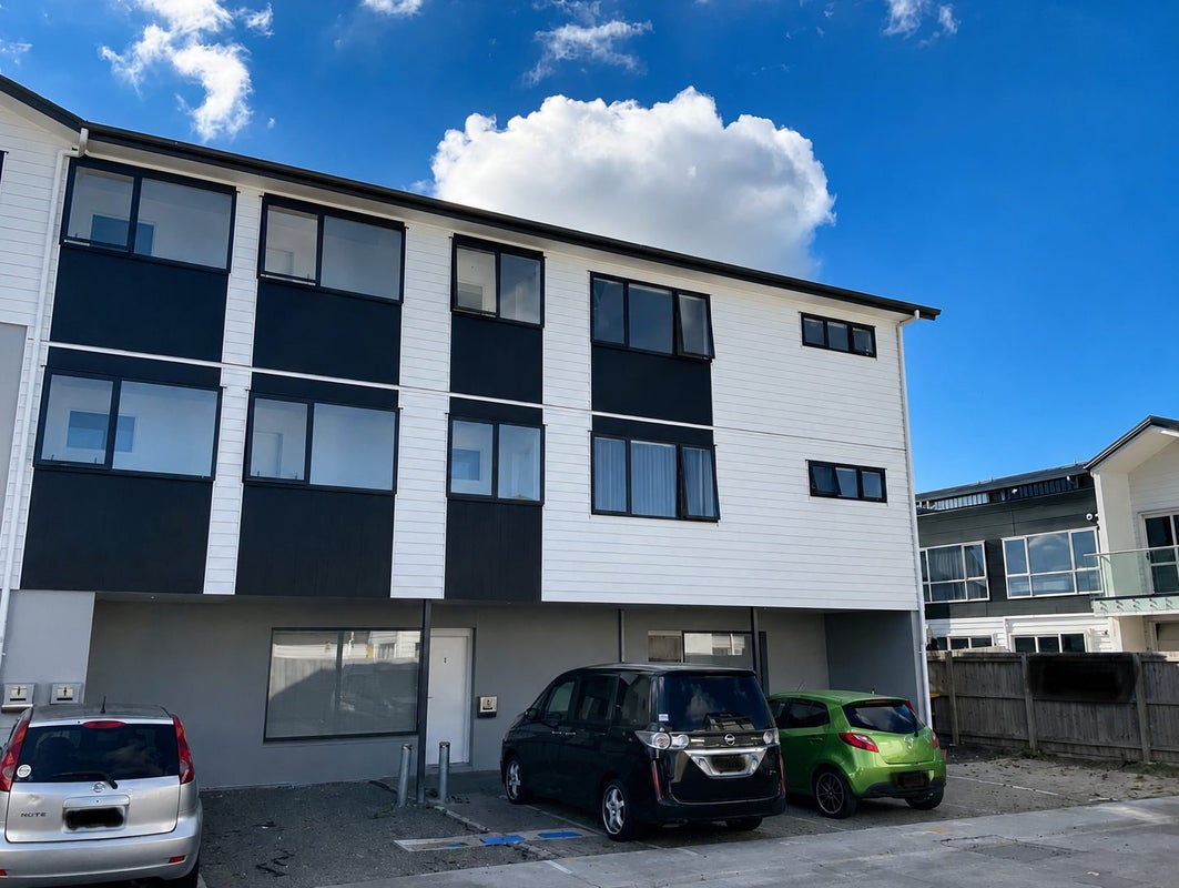 8/151A Russell Road, Manurewa, Auckland - Carousel 1