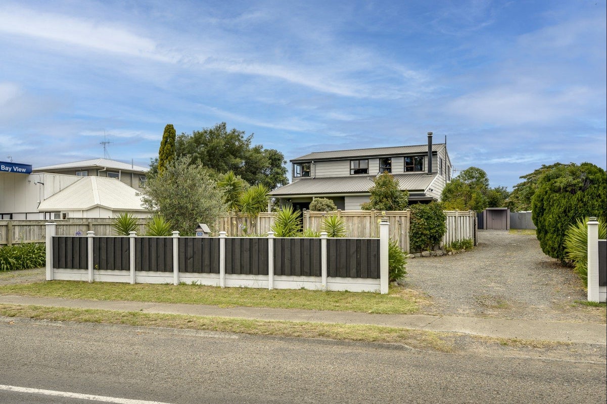 426 Main North Road, Bay View, Napier - Carousel 1