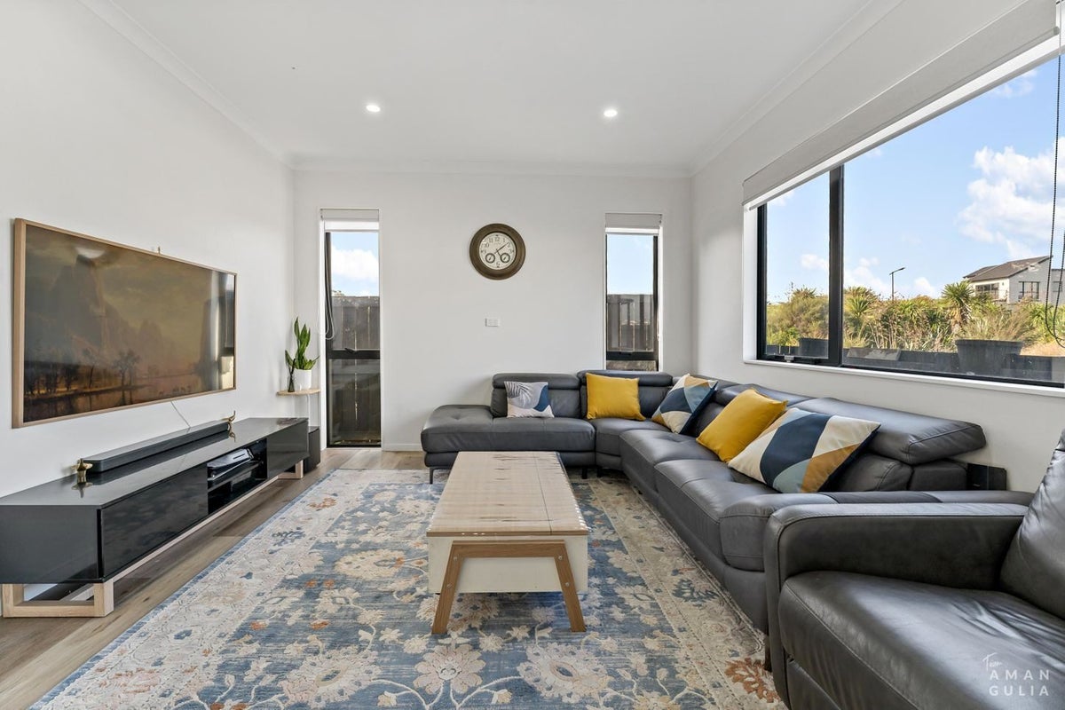 36 Berba Lane, Westgate, Auckland - Carousel 2