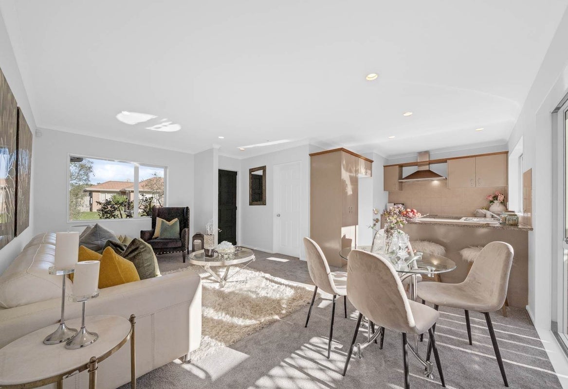 5A Ballydonegan Rise, East Tamaki, Manukau City, Auckland - Carousel 2