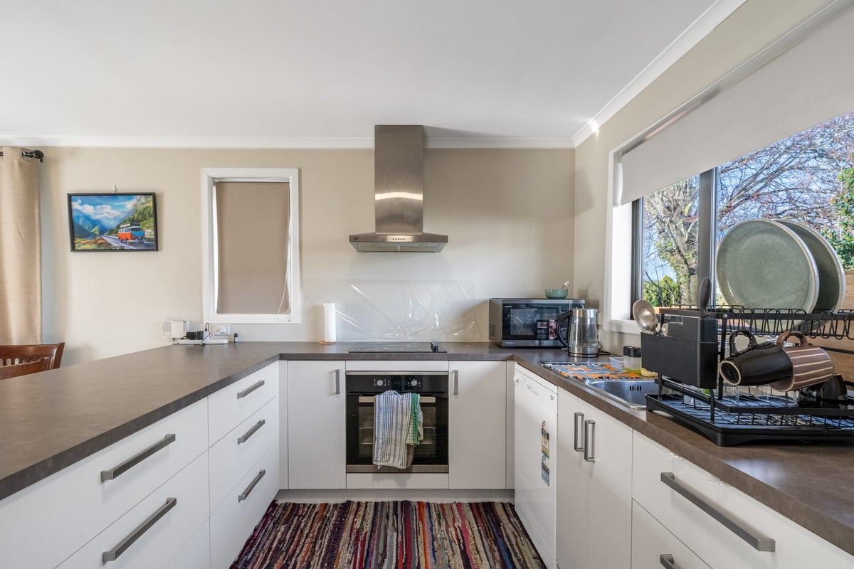 185 Pomona Street, Strathern, Invercargill - Carousel 2